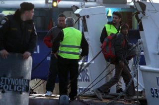 Μέσα σε βαλίτσα προσπάθησε να φύγει μετανάστης από τη Λέσβο