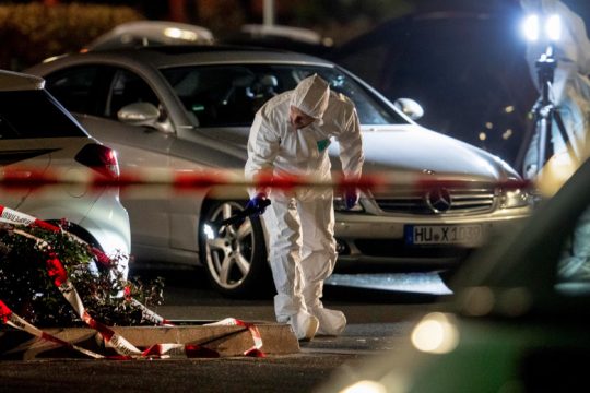 Ρατσιστική επίθεση από ακροδεξιό το αιματοκύλισμα στη Γερμανία