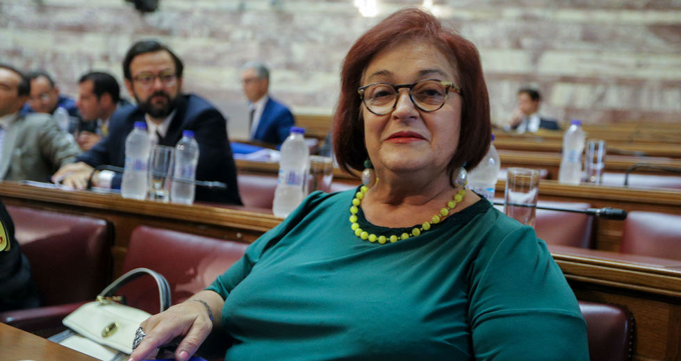 Εμμένει στη διαφωνία της για τους εποπτευόμενους χώρους χρήσης ναρκωτικών η Γιαννάκου