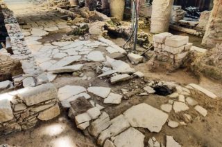Ζητά να δει τη Μενδώνη για τα αρχαία του μετρό Θεσσαλονίκης