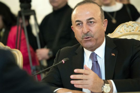 Τσαβούσογλου: Συζητάμε με τη Μόσχα για την Ιντλίμπ, υπάρχει ακόμα δρόμος