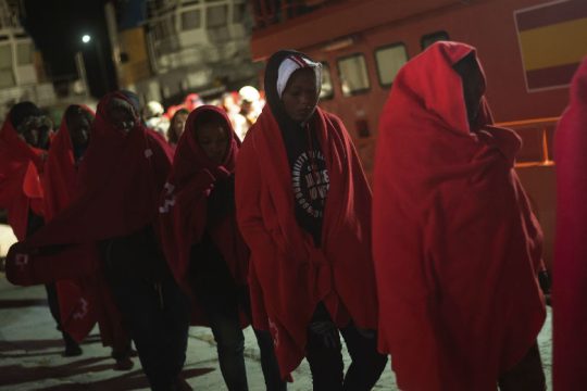 Βρέθηκαν σώοι, στα ανοιχτά της Μάλαγα, οι αγνοούμενοι μετανάστες