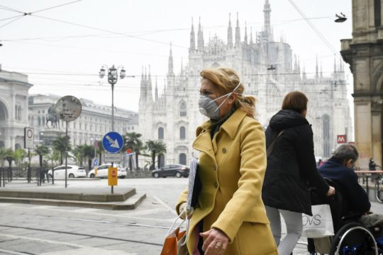 Στους 11 ο αριθμός των νεκρών στην Ιταλία από τον κορονοϊό