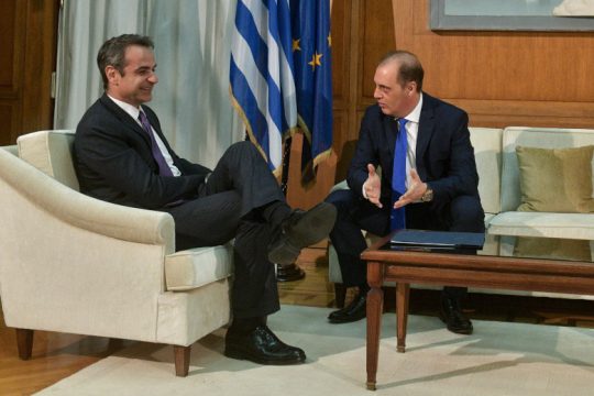 Χέρι χέρι