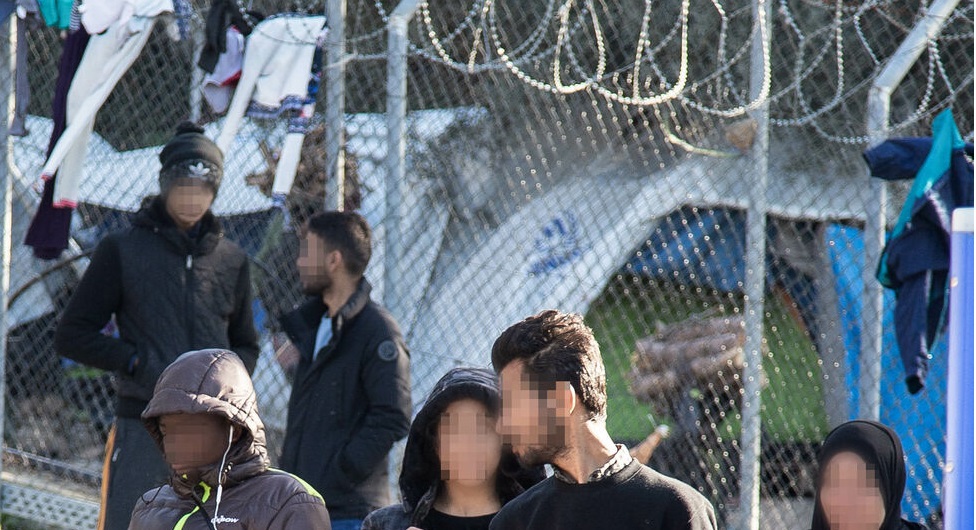 Σπέρνει… Μόριες και θα θερίσει θύελλες