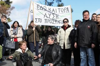 «Αυτά τα έκαναν η χούντα και οι κατοχικές κυβερνήσεις»