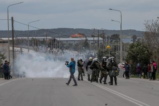 Ζητείται ανθρωπιά