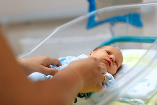 Η διαδικασία για τη χορήγηση επιδόματος γέννησης