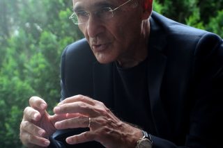 «Ο Μητσοτάκης θα έπρεπε να ευγνωμονεί τον Τσίπρα για τις Πρέσπες»