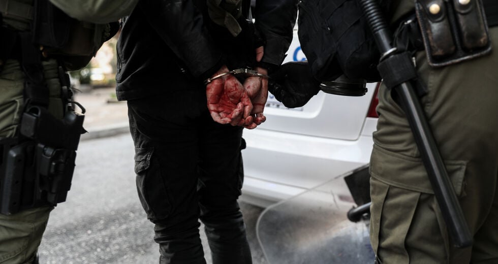 Επίθεση κατά 17χρονου σε Λύκειο του Βύρωνα