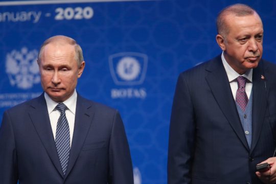 Προαναγγελία τουρκικής επίθεσης στην Ιντλίμπ και ρωσικές προειδοποιήσεις