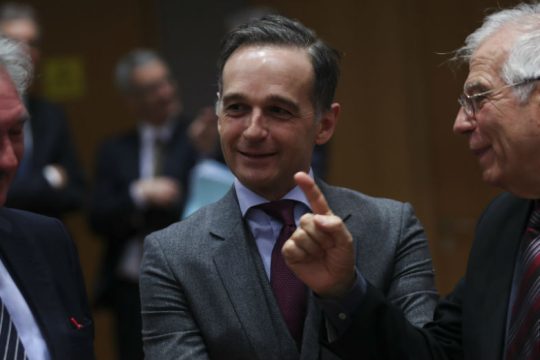 Ε.Ε.: Τερματίζει τη «Σοφία», ξεκινά επιχείρηση για το εμπάργκο όπλων στη Λιβύη