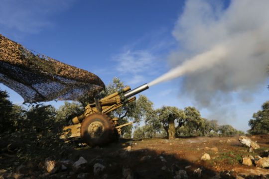 Διπλωματικές επαφές υπό τον φόβο για νέο λουτρό αίματος στην Ιντλίμπ