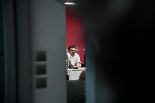 Περιχαράκωση ή υπέρβαση;