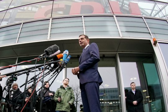 «Πέφτουν κεφάλια» στους Χριστιανοδημοκράτες μετά το φιάσκο στη Θουριγγίας