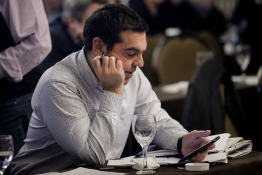Αντιπαράθεση για τους «αρμούς της εξουσίας» του Τσίπρα