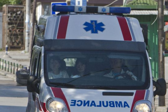 Τρία νεκρά παιδιά και επτά τραυματίες από έκρηξη σε σπίτι στη Βόρεια Μακεδονία