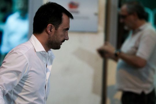 Παραίτηση Χρυσοχοΐδη ζητά ο ΣΥΡΙΖΑ μετά την αστυνομική βαρβαρότητα