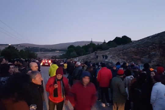 Δακρυγόνα στο λιμάνι της Μυτιλήνης, κλούβες ΜΑΤ και στη Χίο
