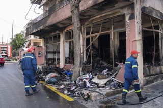 Φασίστες ξερνούν φωτιές και μίσος