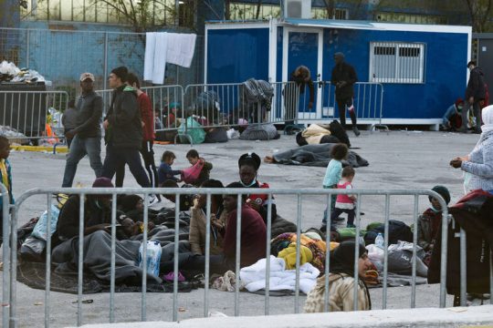 Τάγματα εφόδου κατά προσφύγων και αλληλέγγυων