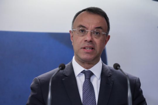 Αναστολή δόσεων έως τον Σεπτέμβριο για συνεπείς δανειολήπτες ζητά ο Χρ. Σταϊκούρας