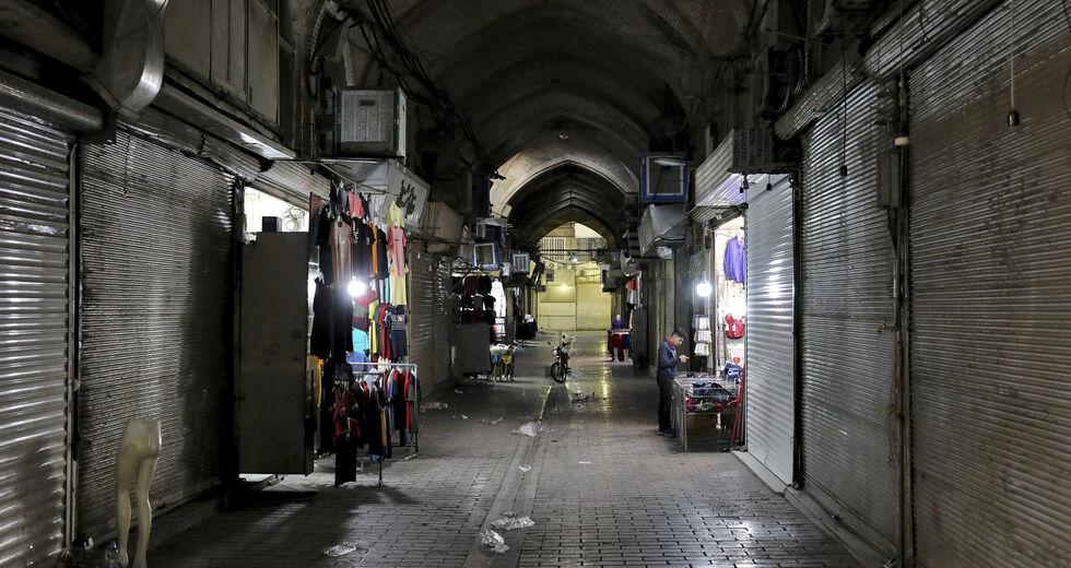 Εξαρση της πανδημίας στο Ιράν, ελπίδες από Κίνα
