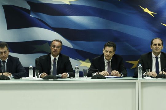 Η επιδημία μηδενίζει το κοντέρ της οικονομίας