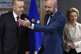 «Νέος διάλογος Ε.Ε. – Τουρκίας»