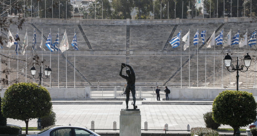 Aυξάνονται αντί να μειώνονται οι παραβάτες των μέτρων