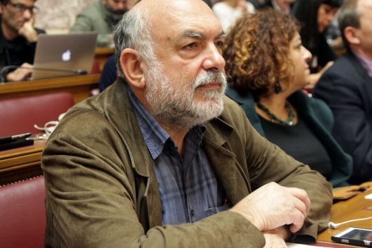 Προτάσεις Συρμαλένιου για την αντιμετώπιση του ιού στα νησιά