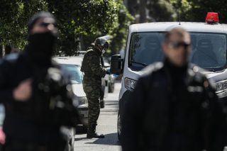 Βαρύς οπλισμός σε σπίτι Κούρδων