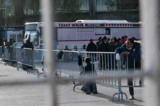 Πρώην βουλευτής της Ν.Δ. προειδοποιεί για τα τάγματα εφόδου