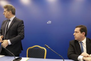 Απεργεί η Υπηρεσία Ασύλου, εκβιάζει ο Μηταράκης