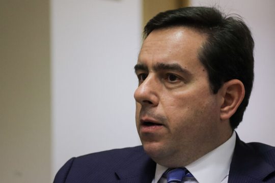 Κάνει σπέκουλα με την απειλή του κορονοϊού