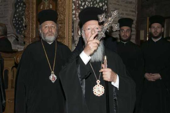 «Ναι μεν, αλλά…» από το Πατριαρχείο για τη Θεία Κοινωνία