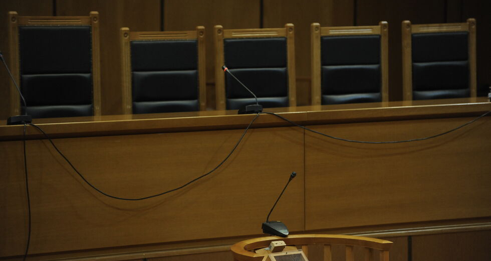 Ηράκλειο: Στο εδώλιο 35χρονος για τον βιασμό των ανήλικων ανιψιών του