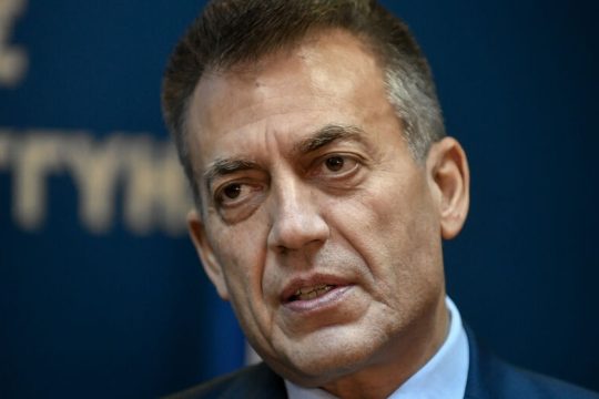 Οπισθεν ολοταχώς στα εργασιακά μετά τον σάλο