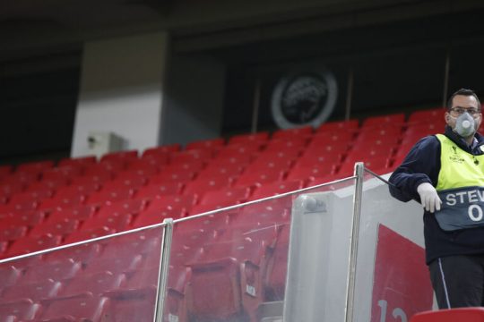 Ολα τα σενάρια πάνω στο τραπέζι