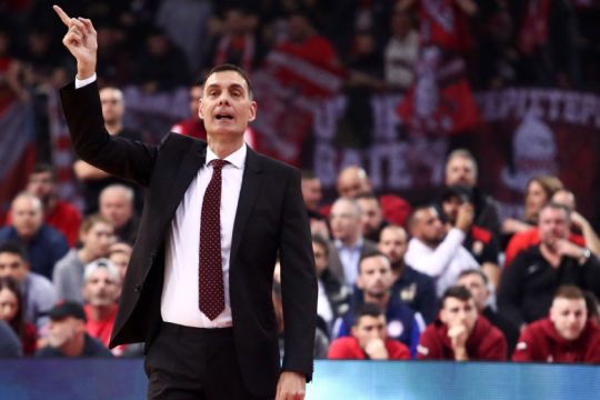 Στην Πόλη και… όπου βγει, χωρίς Μιλουτίνοφ