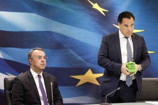 Πρώτη δημοσιονομική «βολή» με 3,8 δισ. ευρώ