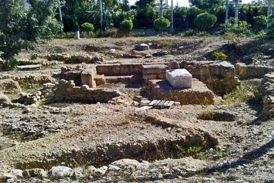 Κατεδαφίζονται 450 κτίσματα