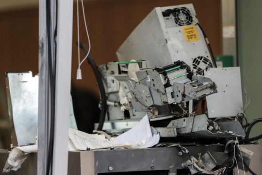 Εκρήξεις ΑΤΜ σε Θεσσαλονίκη και Περιστέρι