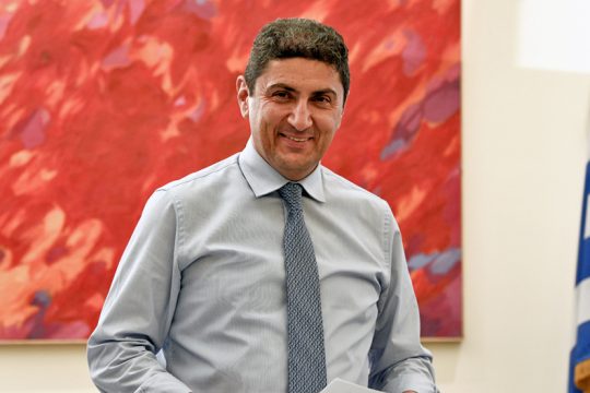 Ενόχληση… εκτός ατζέντας