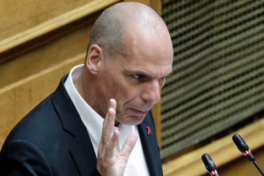 Διπλή η επιδημία: υγειονομική  και οικονομική