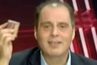 Στον εισαγγελέα τα μαντζούνια του Βελόπουλου