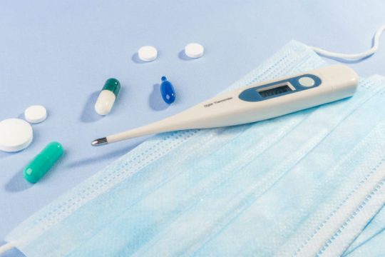 Βρέφος στη Ρόδο θετικό στον κορονοϊό