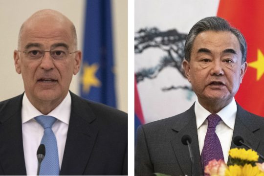 Τηλεφωνική επικοινωνία Ν. Δένδια με τον Κινέζο ομόλογό του για την πανδημία