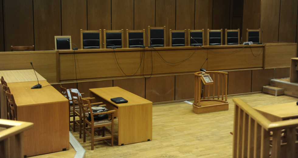 Εναλλακτική Παρέμβαση – Δικηγορική Ανατροπή: Απόλυτη ταξική υπεροψία της κυβέρνησης