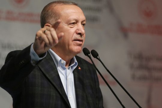 Ερντογάν: Ελλάδα άνοιξε τα σύνορά σου